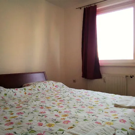 Apartma Rozica דירה *